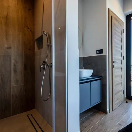 Nook Luxury & House